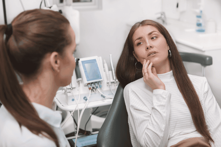 Emergency dentistry at Smile Lounge Dentistry in Milton